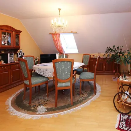 Goehrenz Bei Leipzig-markranstaedt, Cleaning Included Daire *